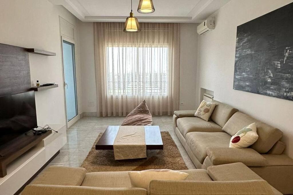 Un Tres Beau Studio Luxueux Ар'яна Екстер'єр фото