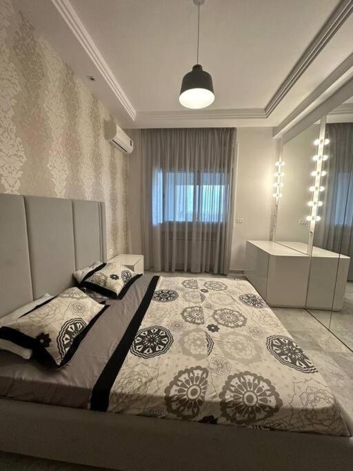 Un Tres Beau Studio Luxueux Ар'яна Екстер'єр фото
